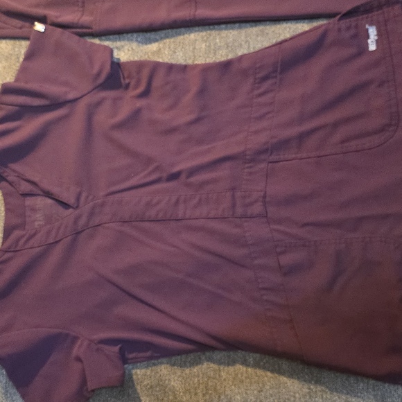 Grey's Anatomy Signature Burgundy Scrub Set - Picture 6 of 7